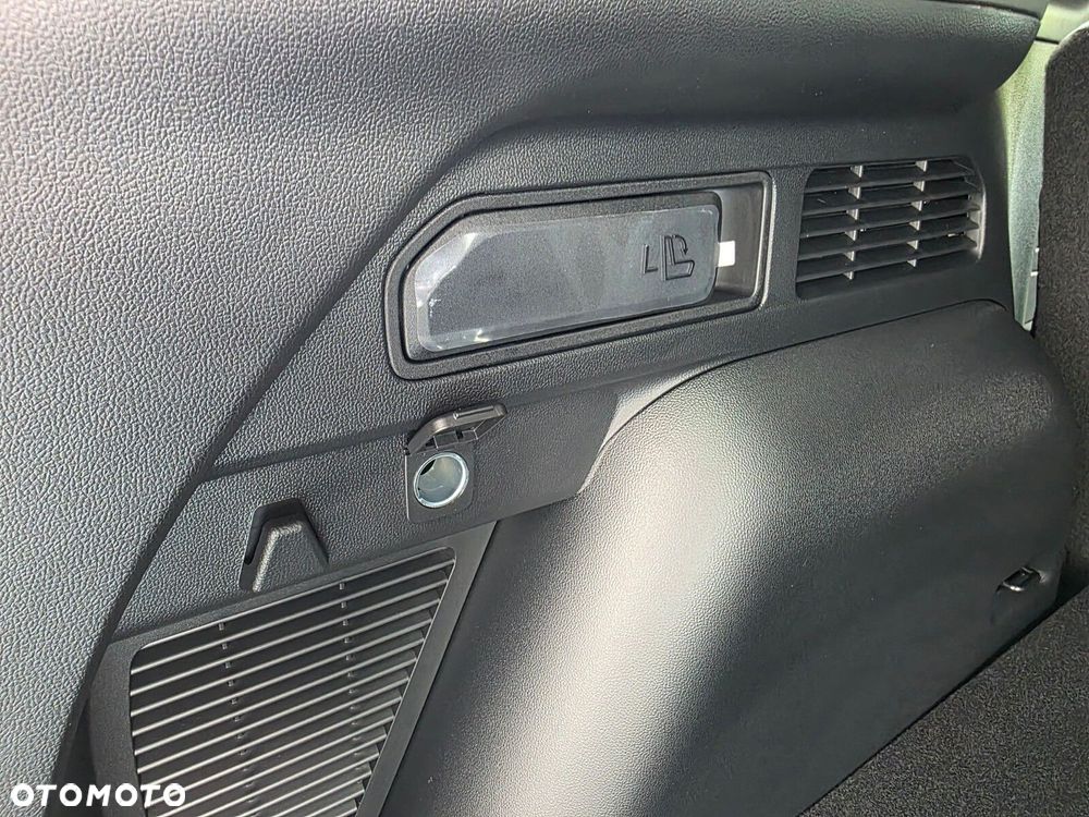 Ford Kuga - 32