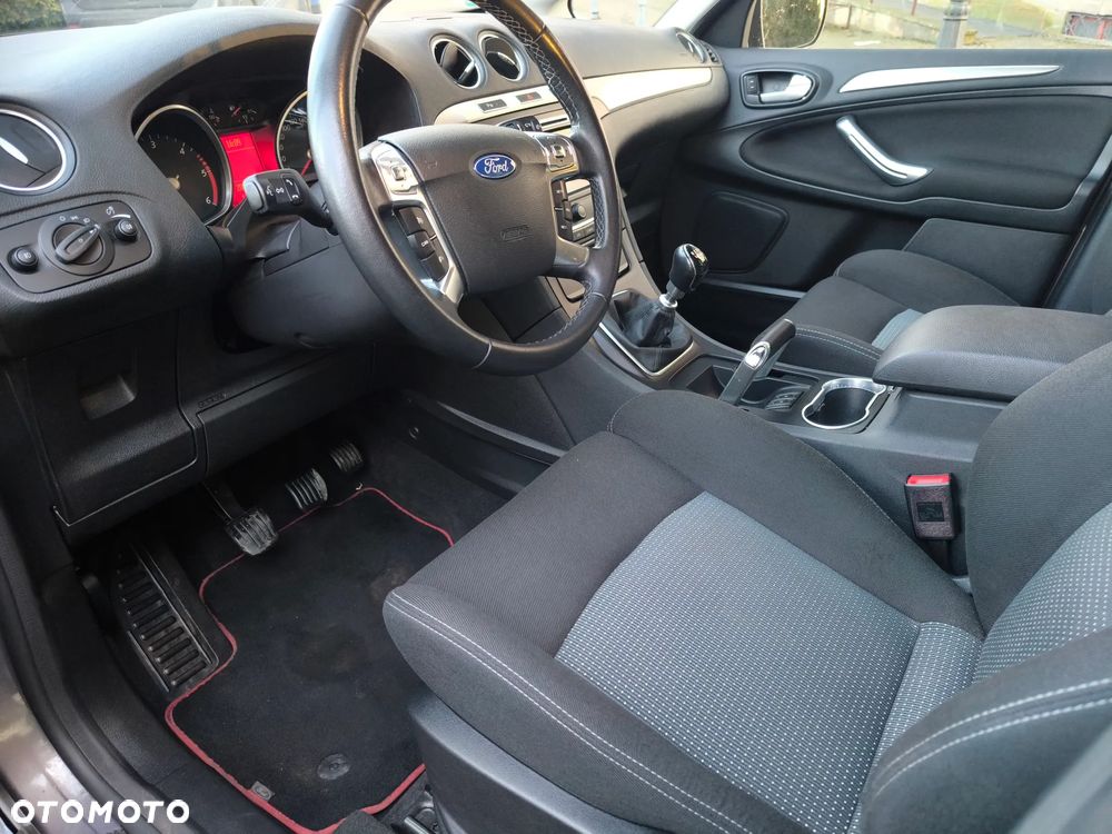 Ford S-Max 2.0 TDCi DPF Titanium - 3