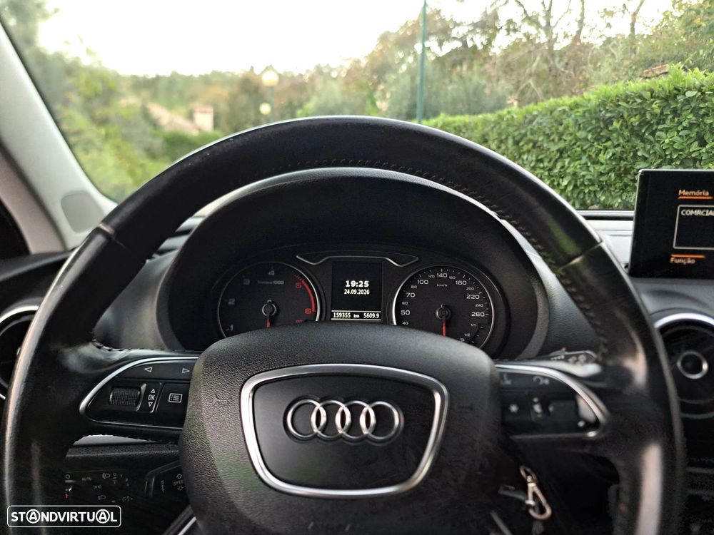 Audi A3 Sportback 1.6 TDI Attraction - 17