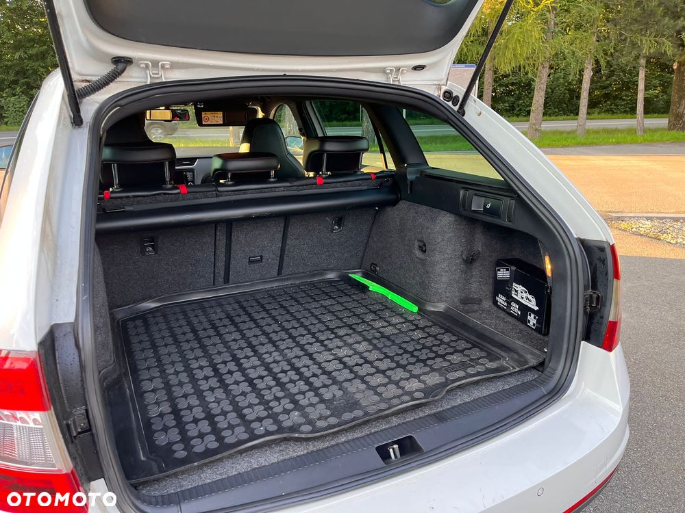 Skoda Octavia 2.0 TDI RS DSG - 7