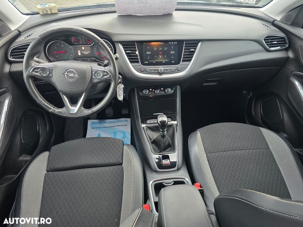 Opel Grandland X 1.2 Turbo START/STOP Business Edition - 8