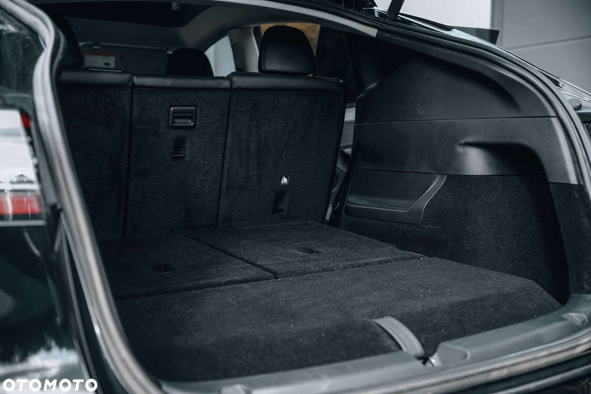 Tesla Y Model Long Range Dual Motor AWD - 28