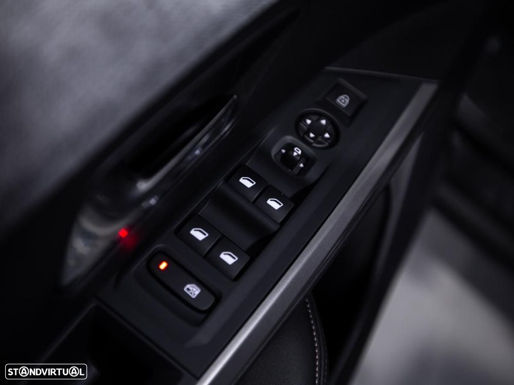 Peugeot E-3008 73 kWh Allure - 14