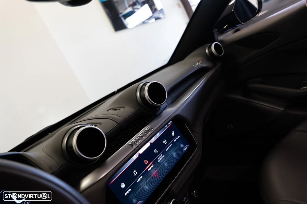 Ferrari Portofino M - 32