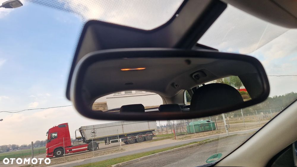 Opel Insignia 1.8 Cosmo - 24