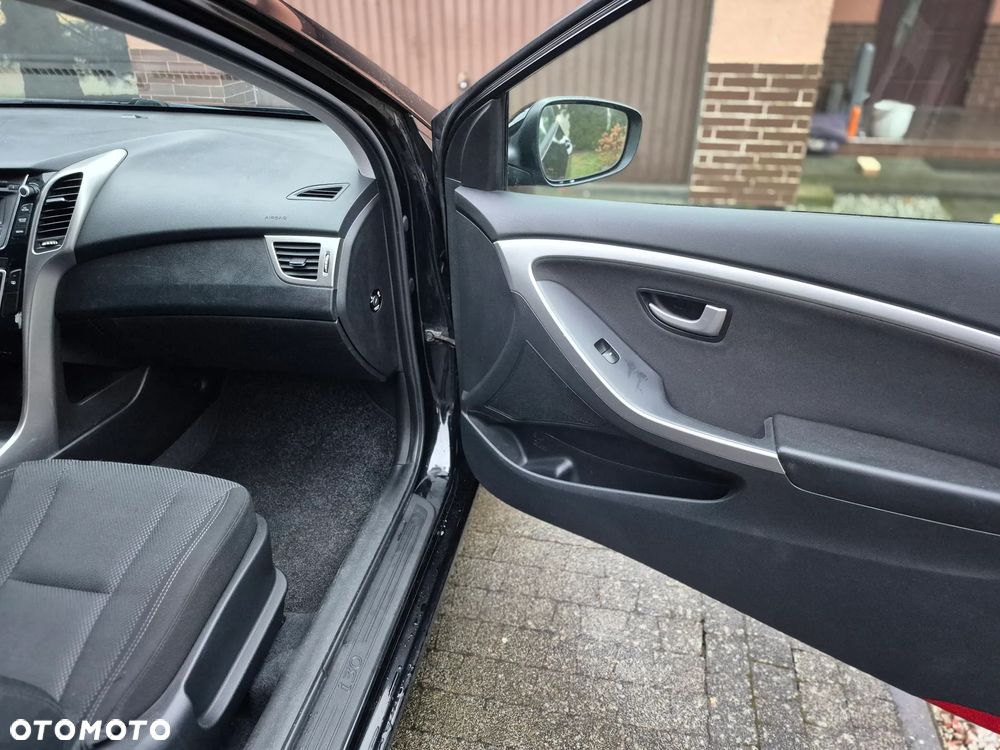 Hyundai i30 1.4 Advantage - 10
