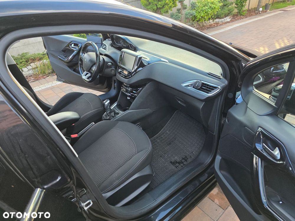 Peugeot 208 Blue-HDi 100 Stop&Start Allure - 13