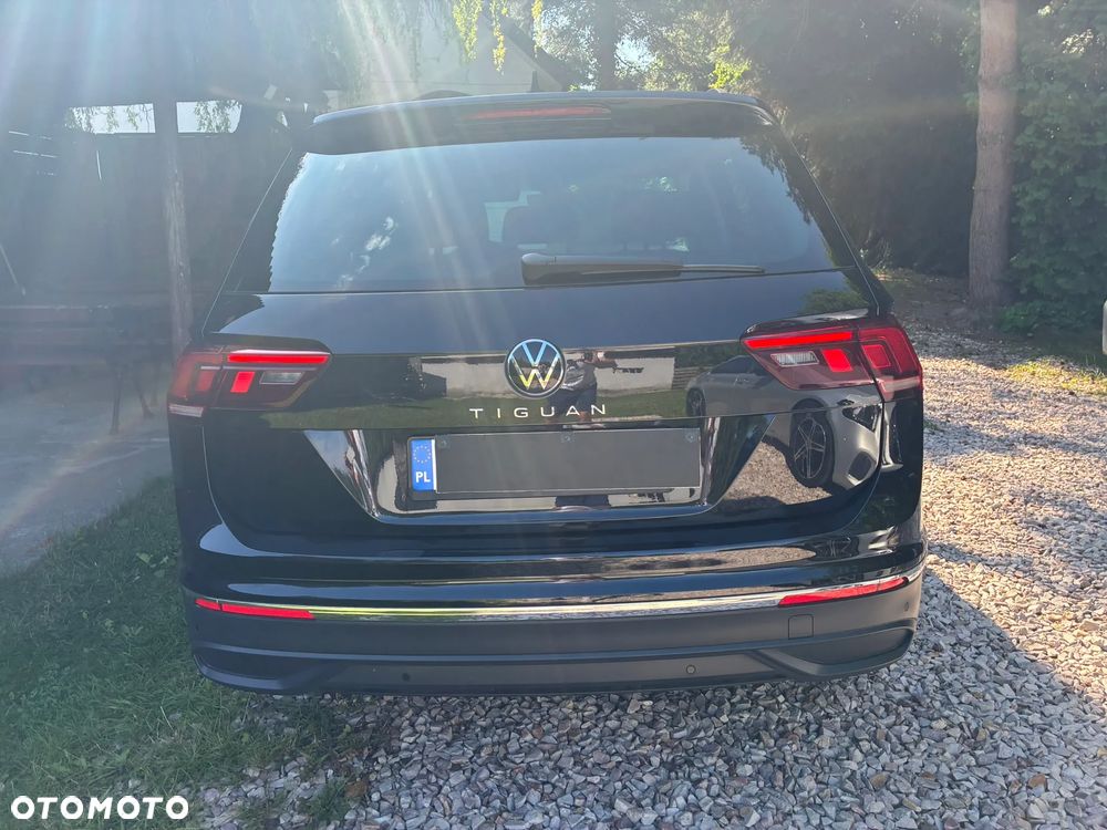 Volkswagen Tiguan - 9