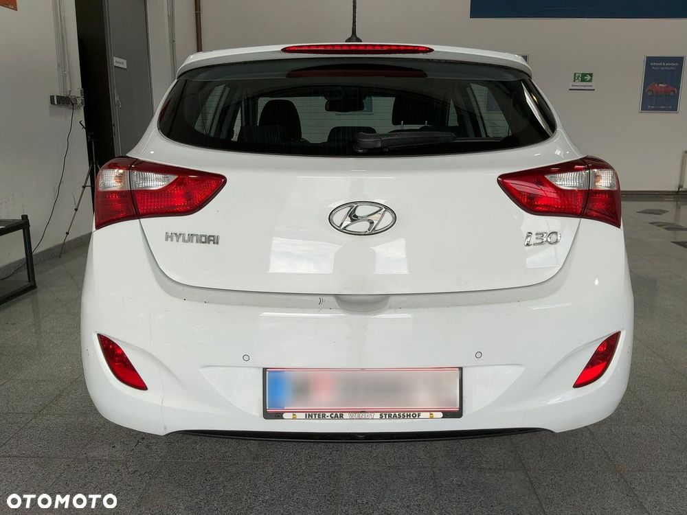 Hyundai i30 blue 1.4 Style - 3