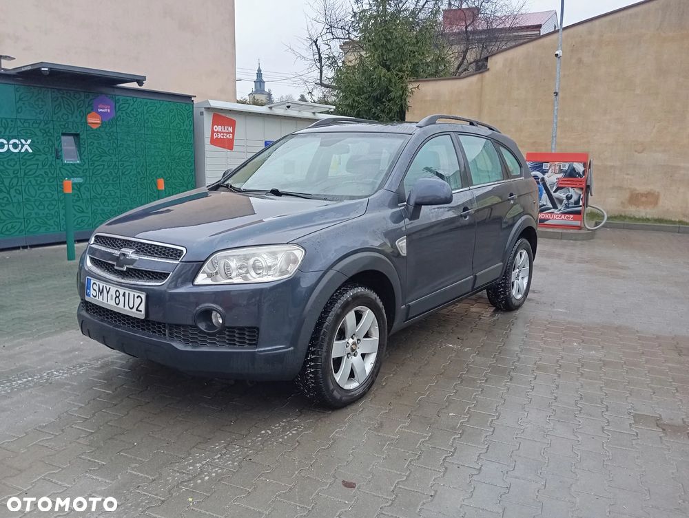 Chevrolet Captiva 2.0 d LT medium - 4