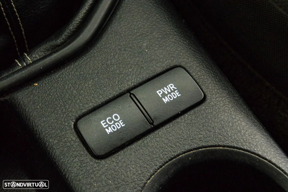 Toyota Hilux 2.4 D-4D 4X2 Cabine Extra 3L - 40