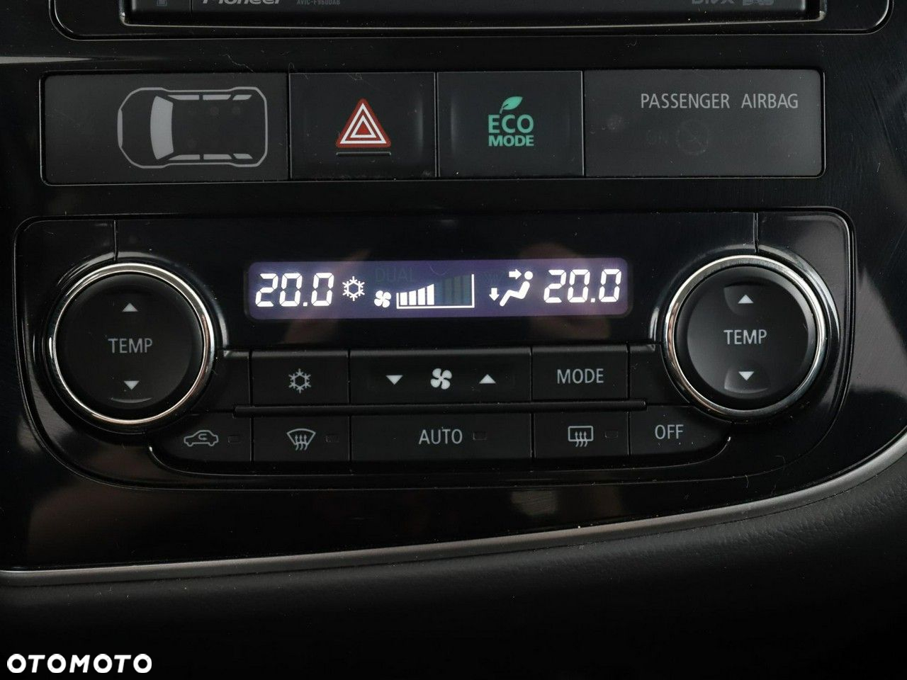 Mitsubishi Outlander - 26