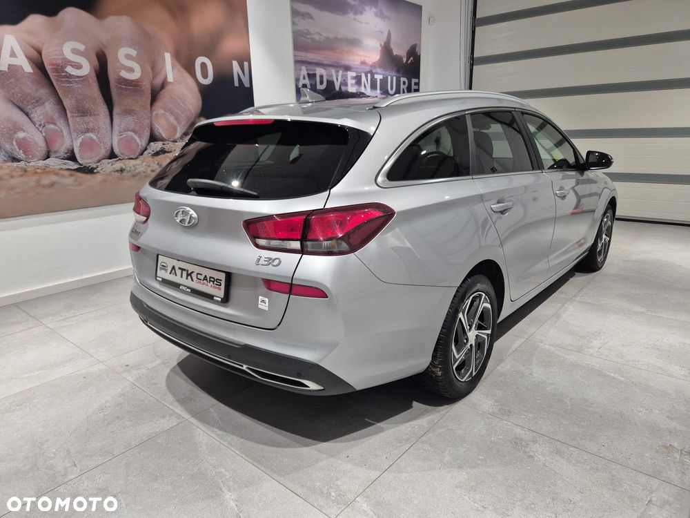 Hyundai i30 1.5 T-GDI 48V Smart - 13