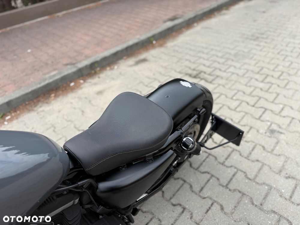 Harley-Davidson Sportster Iron 883 - 27