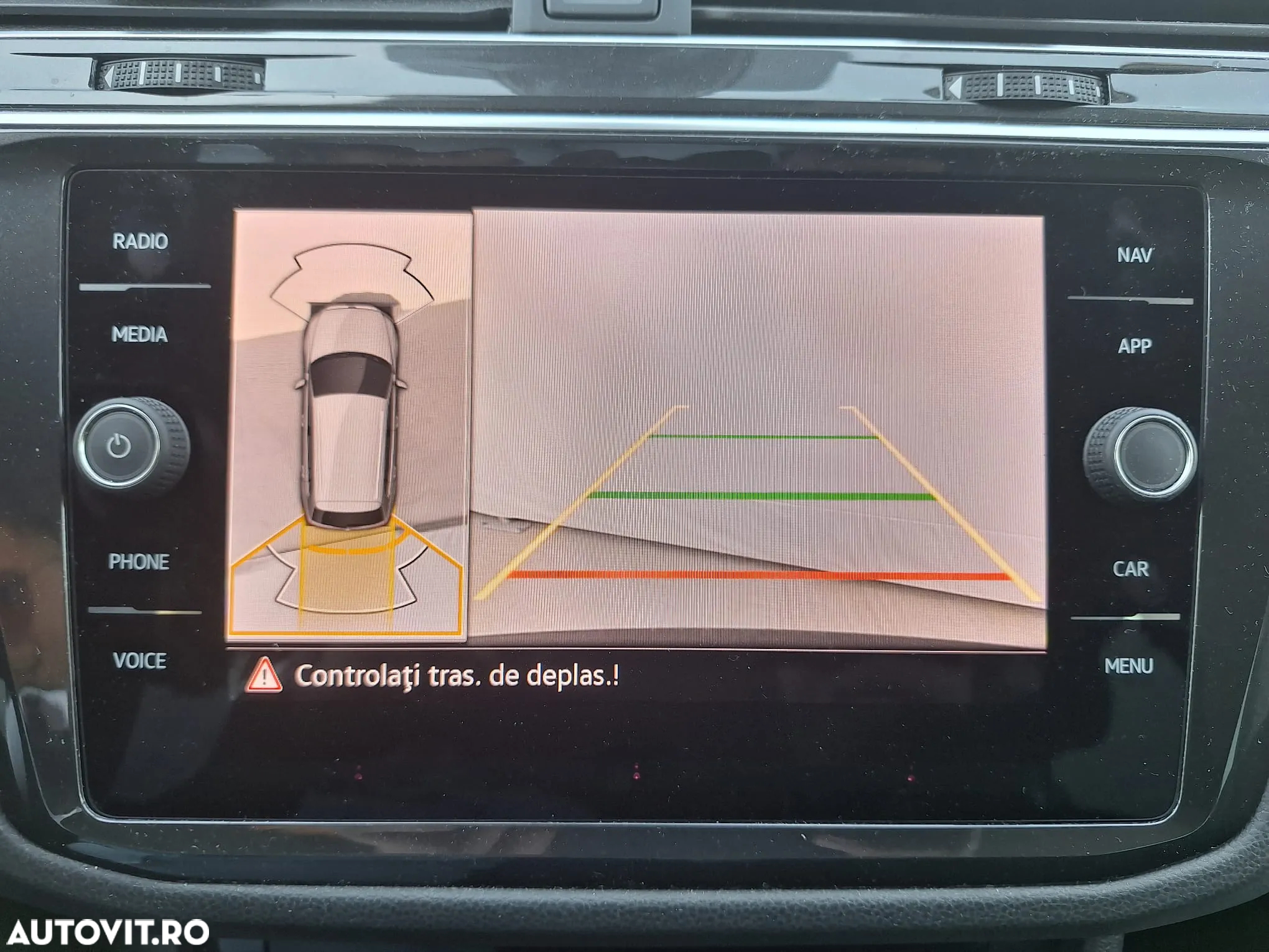 Volkswagen Tiguan 2.0 TDI SCR 4MOTION DSG Elegance - 11