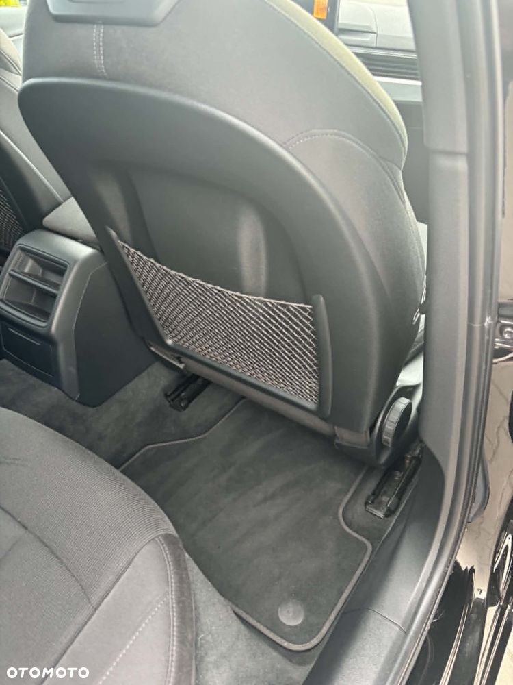 Audi A4 Avant 2.0 TDI ultra S tronic - 11