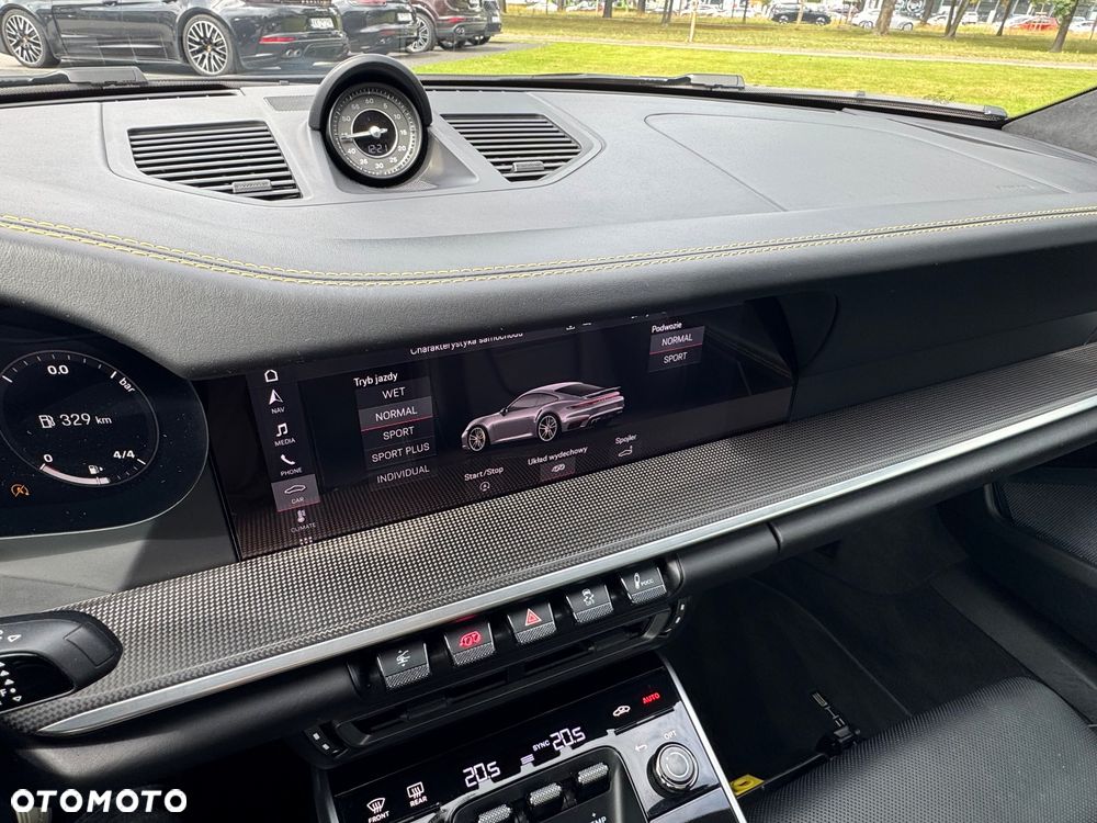 Porsche 911 Turbo S - 34