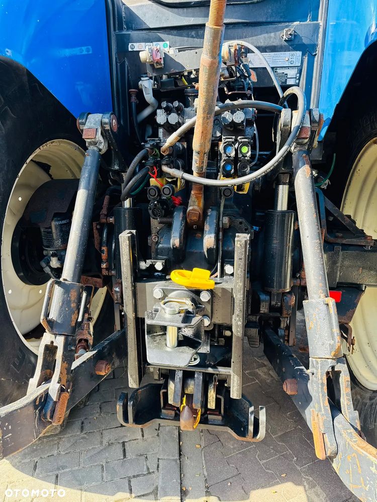 New Holland T7030 - 10