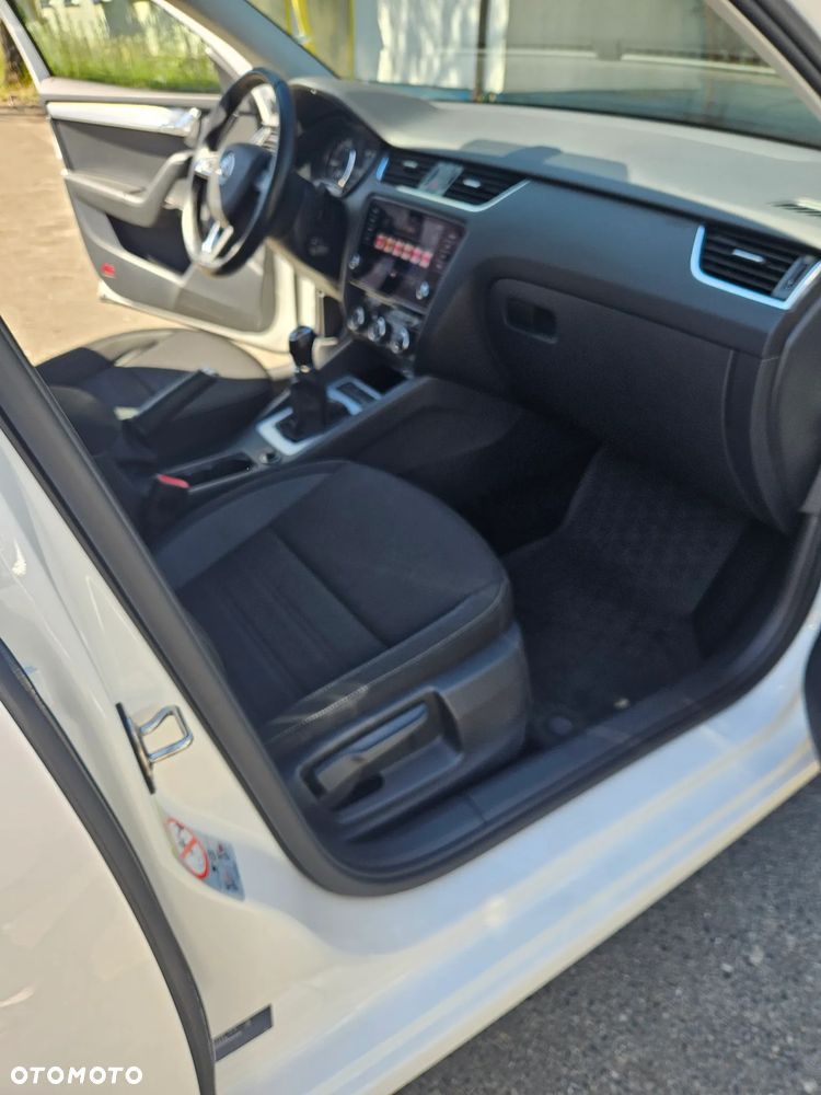Skoda Octavia 1.6 TDI Business - 6