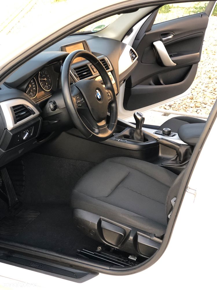 BMW Seria 1 116i Advantage - 23