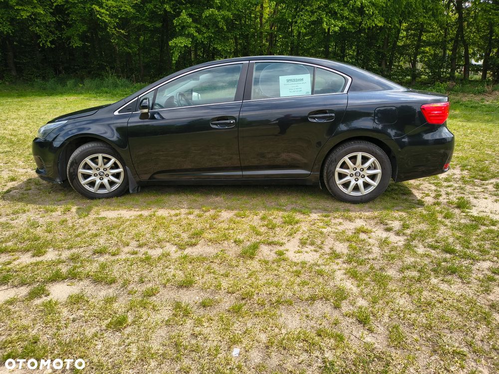 Toyota Avensis 1.8 Life - 2