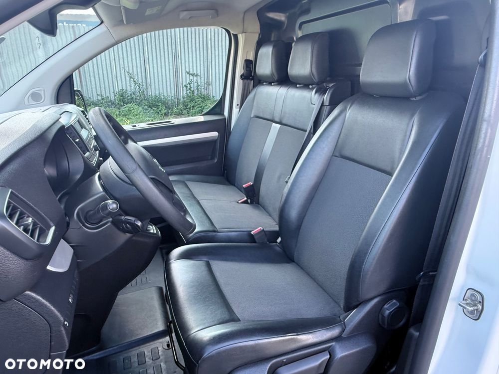 Opel Vivaro - 10