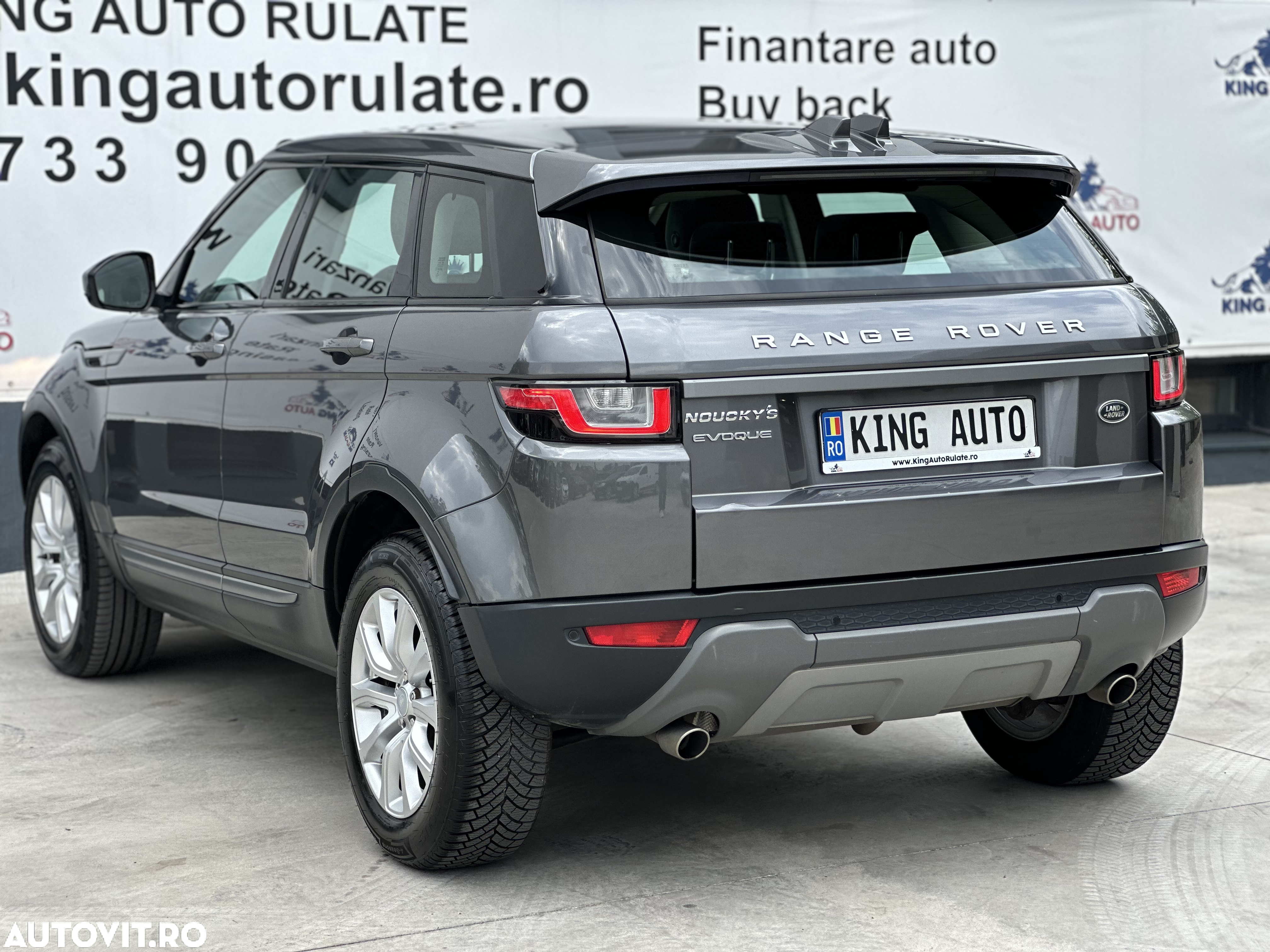 Land Rover Range Rover Evoque 2.0 D150 R-Dynamic SE - 3