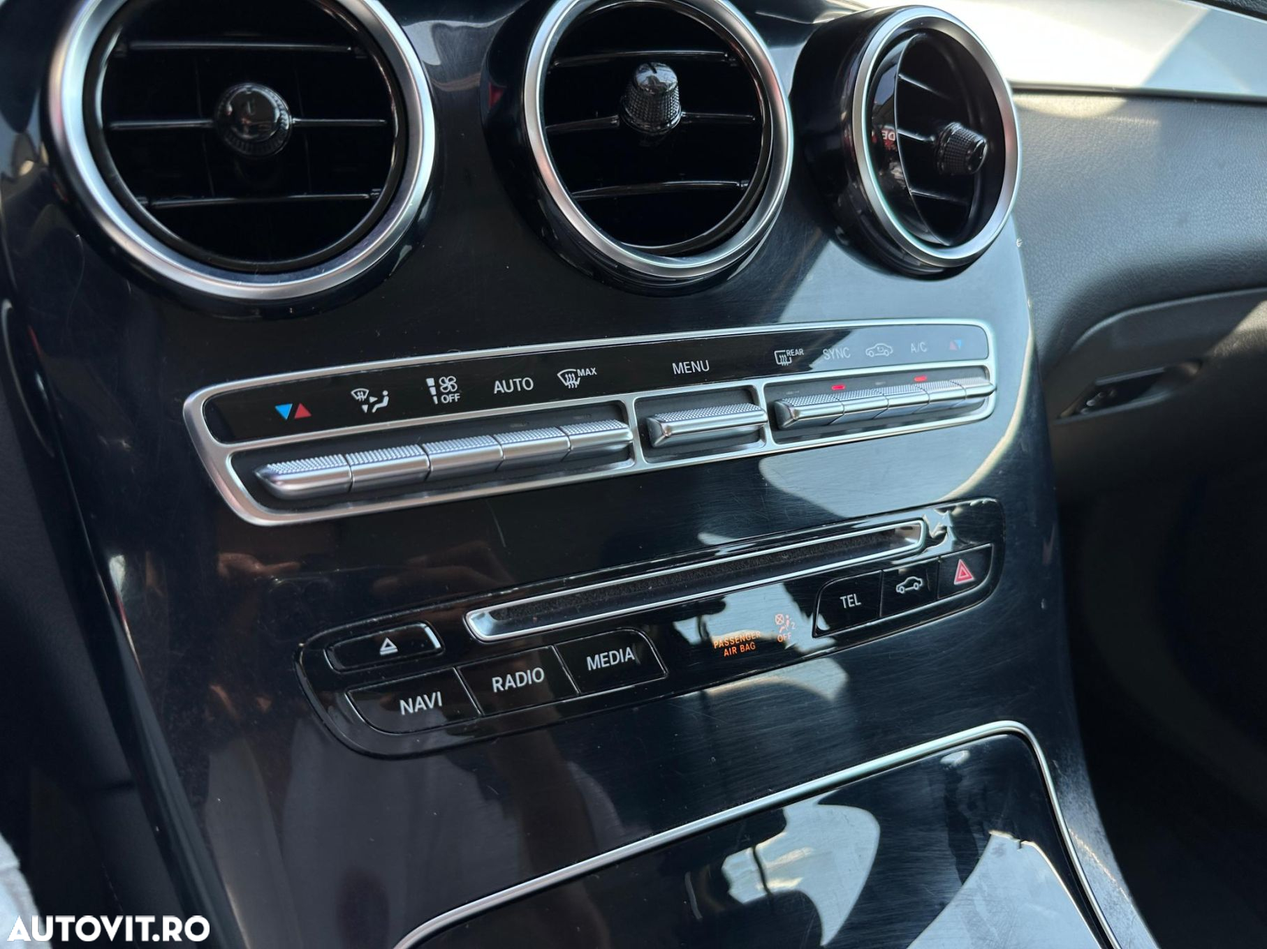 Mercedes-Benz GLC - 18