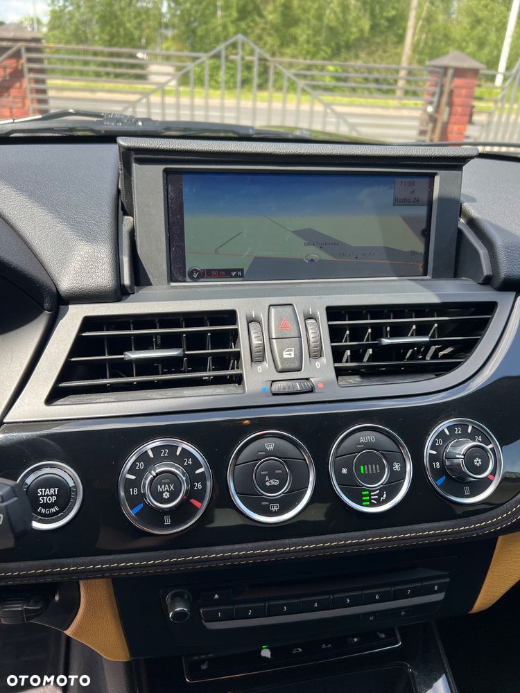 BMW Z4 sDrive20i - 17