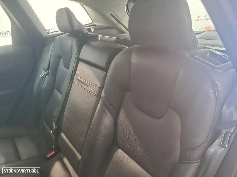 Volvo XC 60 2.0 T6 PHEV Inscription Expression AWD - 5