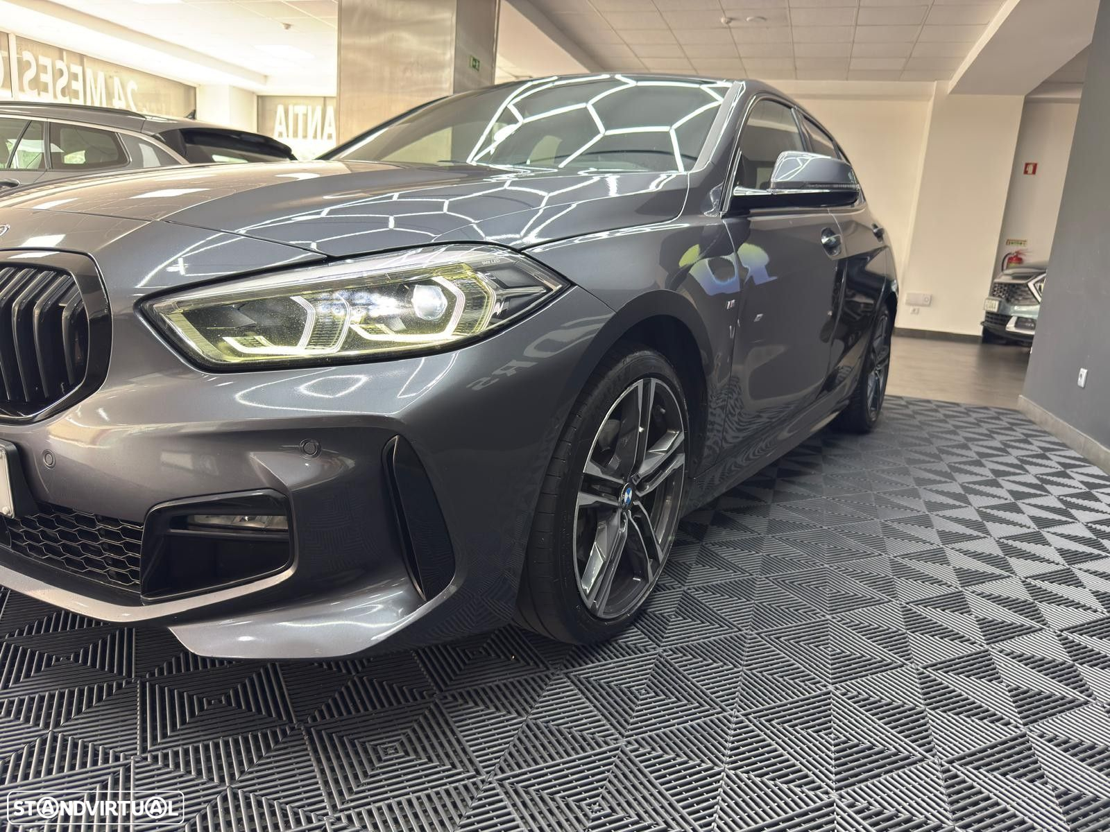 BMW 116 d Pack Desportivo M Auto - 22
