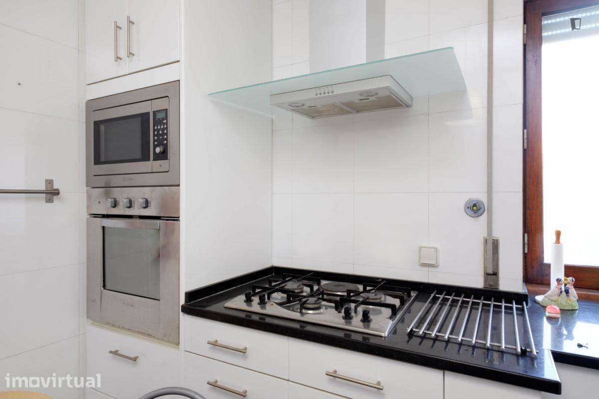 Quarto - localizado em Montes Claros Coimbra - Grande imagem: 5/16
