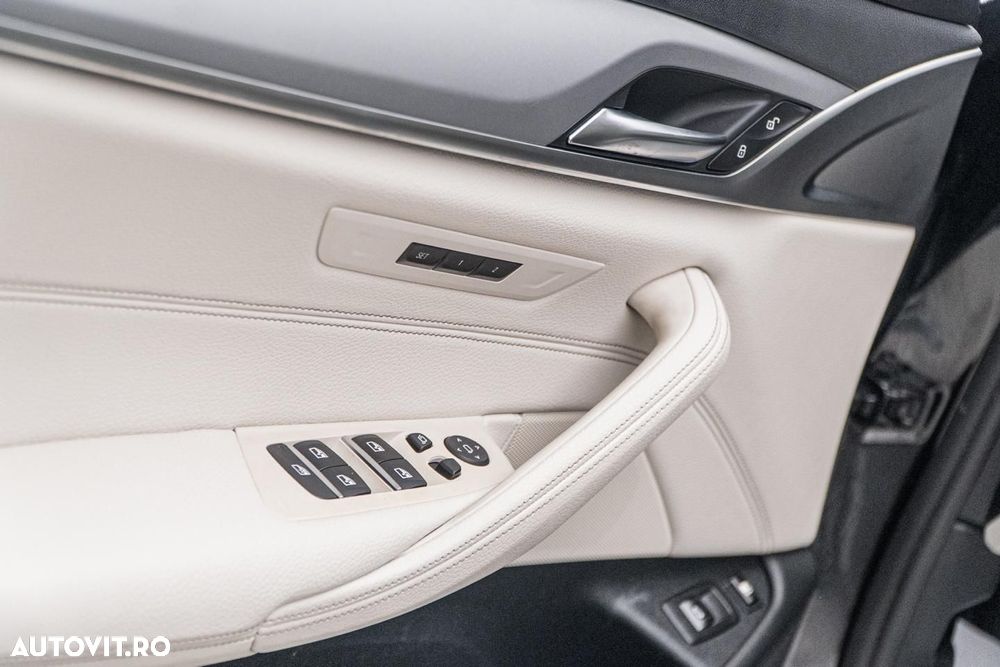 BMW Seria 5 520e Aut. Luxury Line - 25