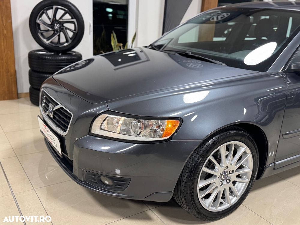 Volvo V50 2.0 D Momentum - 33