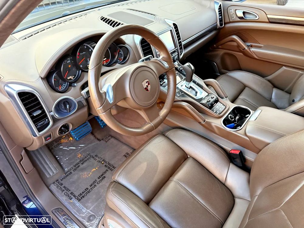 Porsche Cayenne Turbo - 23