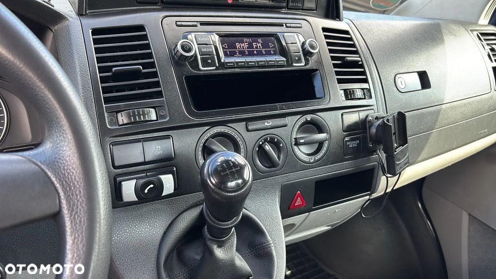 Volkswagen Transporter T5 - 17