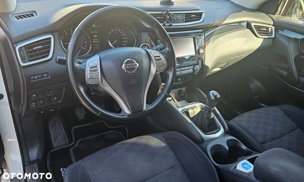 Nissan Qashqai 1.2 DIG-T N-Connecta EU6 - 12