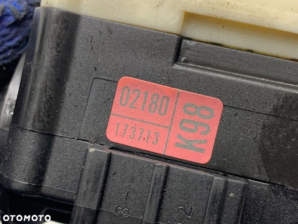 PRZEŁĄCZNIK KIERUNKOWSKAZÓW - 129.00 PLN - TOYOTA COROLLA (_E12_) 2001 - 2007 2.0 D-4D (CDE120R_, - 5