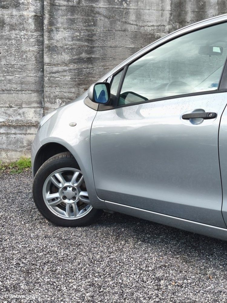 Toyota Yaris 1.0 VVT-i - 6