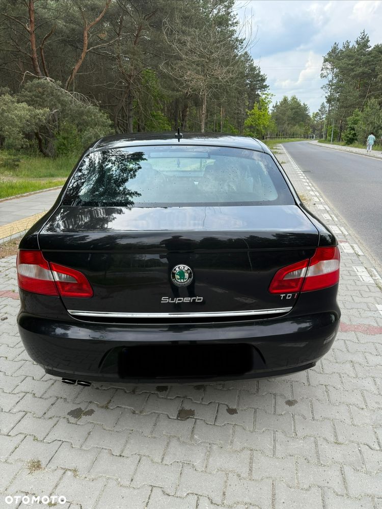 Skoda Superb 2.0 TDI Elegance - 5