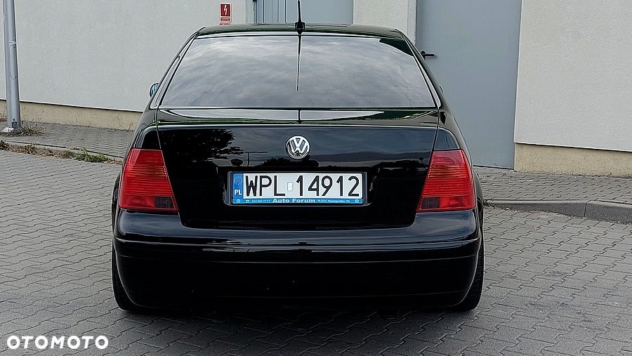 Volkswagen Bora 2.3 V5 Highline - 5