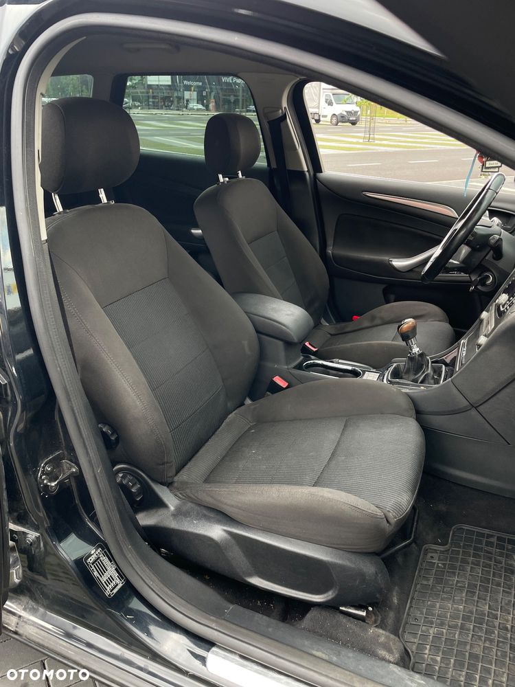 Ford Mondeo 2.0 TDCi Titanium - 27