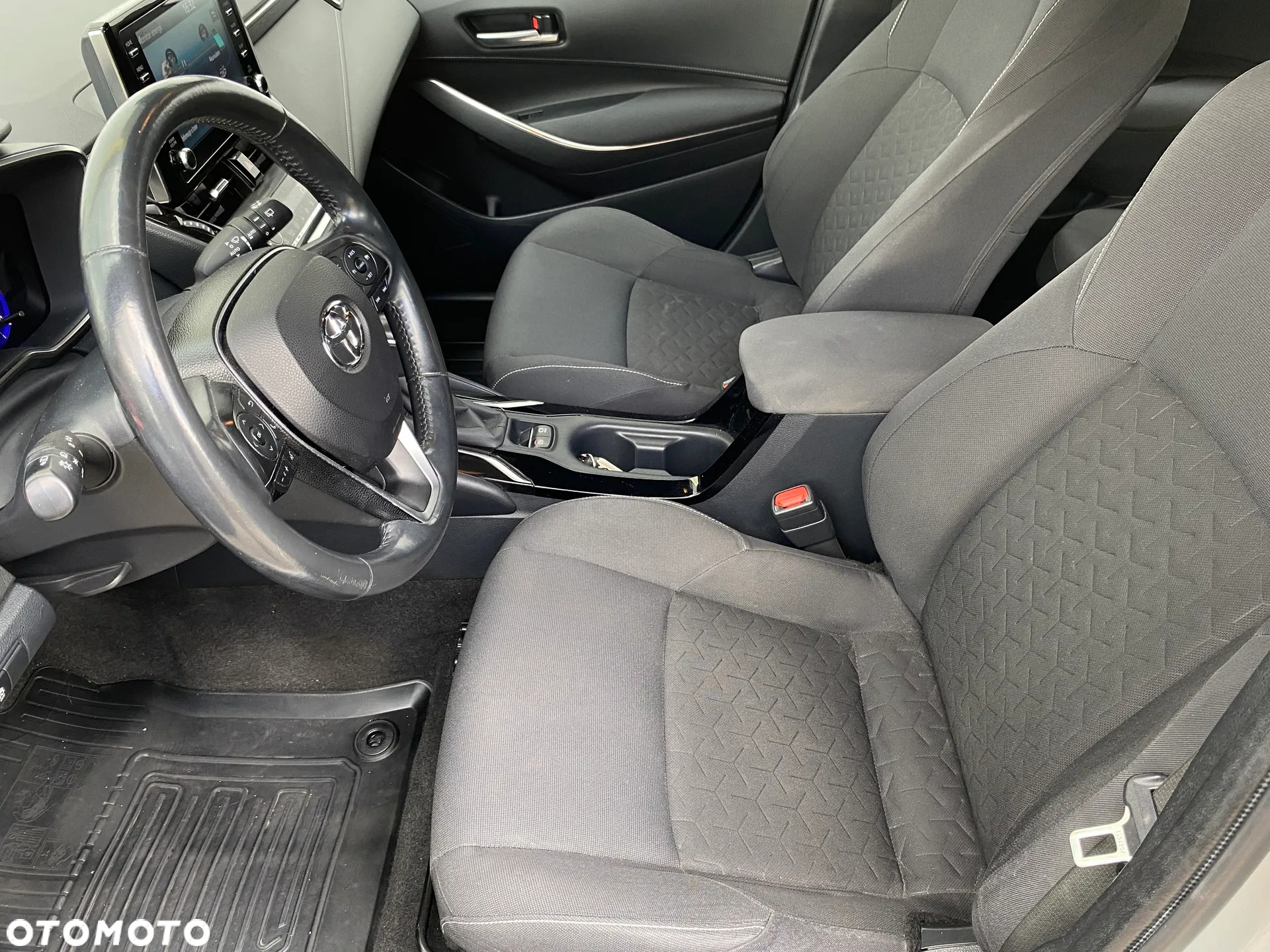 Toyota Corolla 1.8 Hybrid Comfort - 6