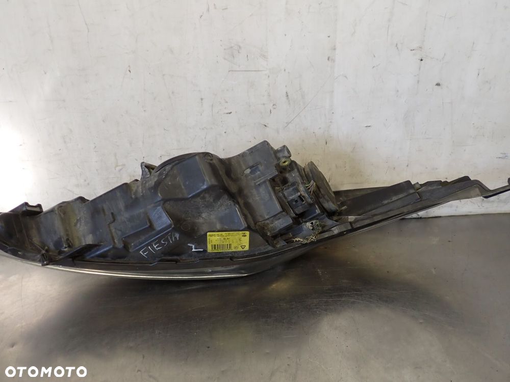 LAMPA LEWA PRZEDNIA FORD FIESTA MK7 - 3