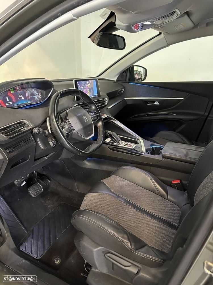 Peugeot 5008 1.2 PureTech Allure EAT6 - 10