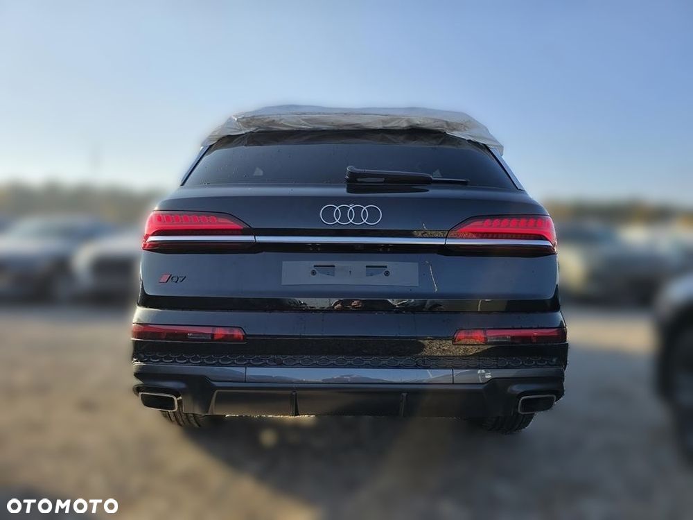 Audi Q7 - 4