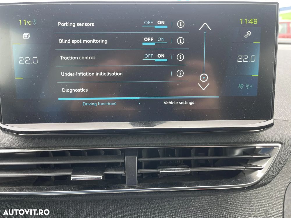 Peugeot 3008 PHEV 300 EAT8 4X4 Allure Pack - 16