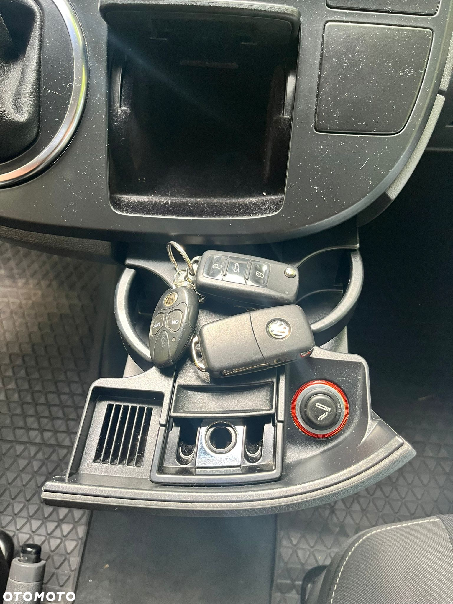 Volkswagen Multivan - 10