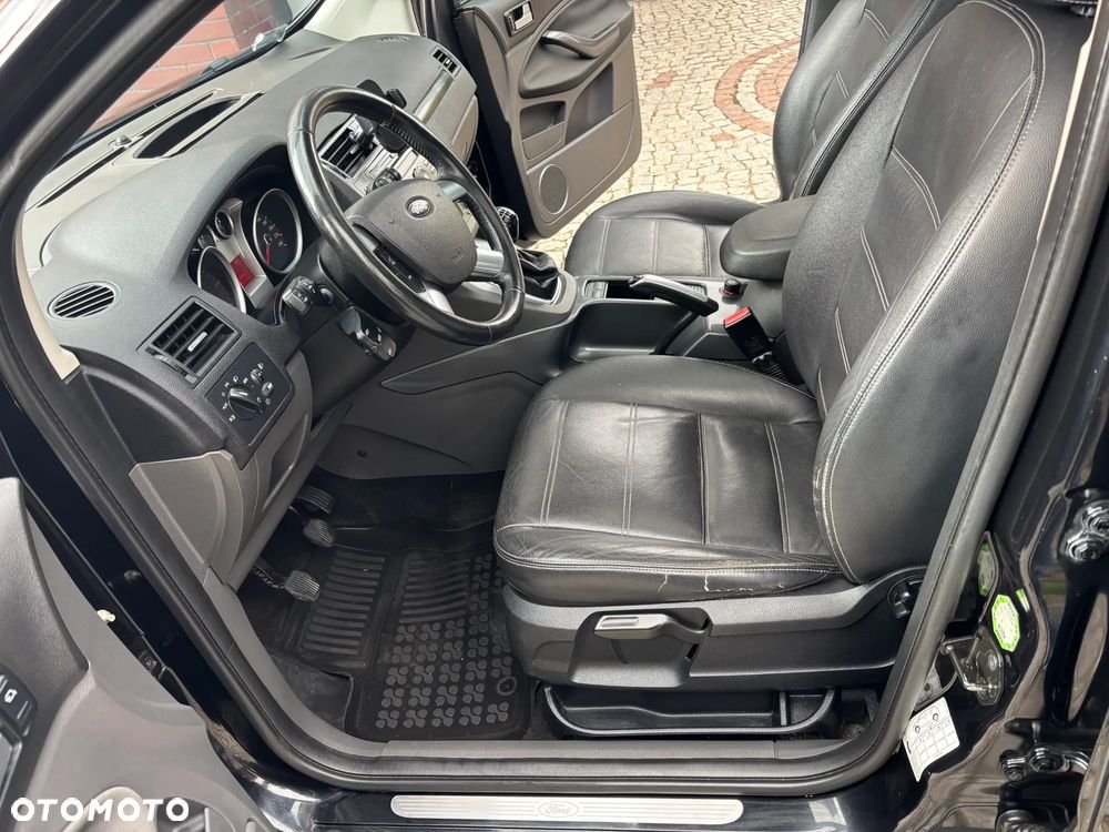 Ford Kuga 2.0 TDCi 4x4 Titanium - 15