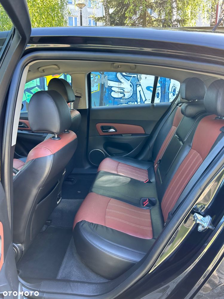 Chevrolet Cruze - 15